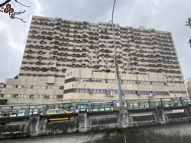 台北市7楼以上老旧公寓大楼共有6085栋，其中有3803栋尚未成立管委会，报备率仅37.5％，图为西寧国宅。（本报资料照）