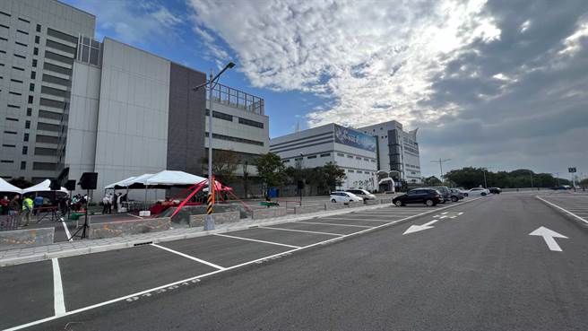 高軟二期基地緊鄰高軟一期，目前基地有一部分為新光停車場用地。（柯宗緯攝）