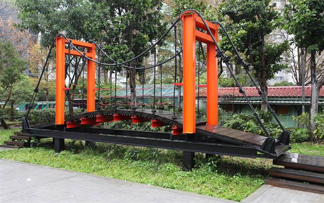 位于新店区北新路的马公小小航海家游戏场，各式游戏器具让小朋友体验不同冒险乐趣，充满了挑战和刺激性。（季志翔摄）