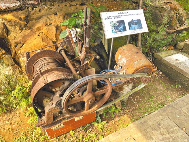 王安成保存的小型卷扬机。（王扬杰摄）