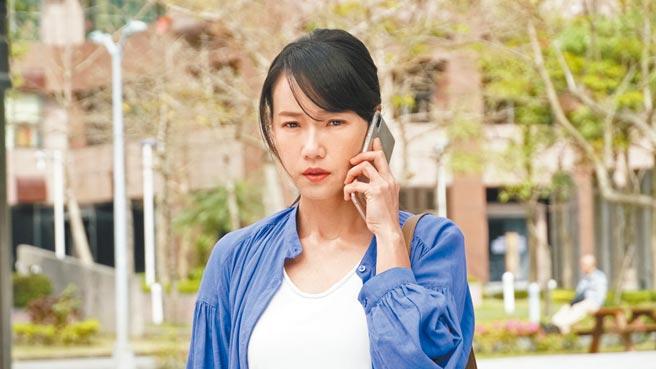 张本渝剧中角色身陷婚姻泥沼。（华视提供）