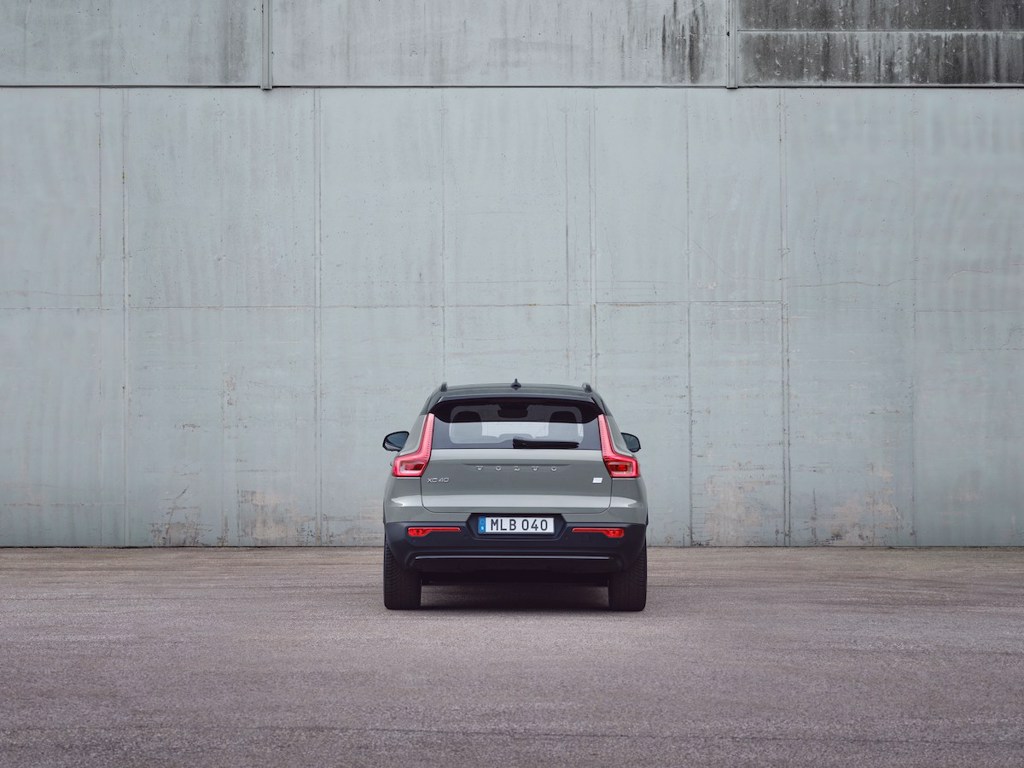 外觀小幅修飾，小改款 Volvo XC40 亮相！同場加映 C40 Recharge 單電動馬達入門款 (圖/CarStuff)