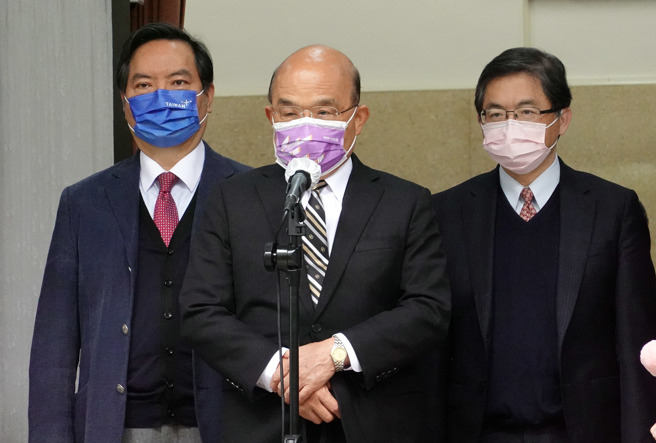 嚴防科技性別暴力 蘇貞昌宣示：研擬修法保障女性安全。圖為行政院長蘇貞昌8日在立法院受訪。（姚志平攝）
