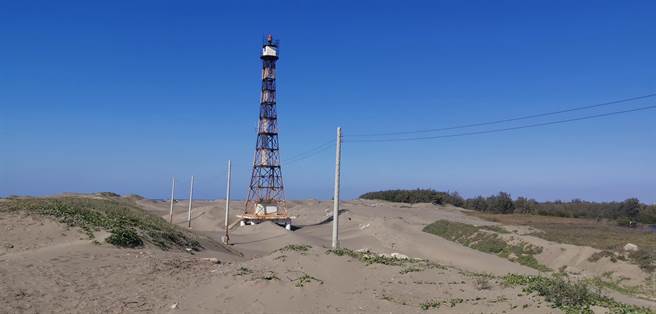 台湾极西点的台南七股国圣灯塔4月可望拆除重建。（刘秀芬摄）