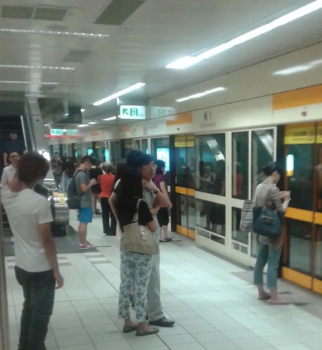 第一次搭台北捷运（2013.9.7作者摄）
