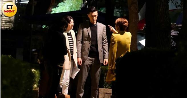 葛蕾指著鍾承翰與郭雪芙罵個不停。（圖／本刊攝影組）