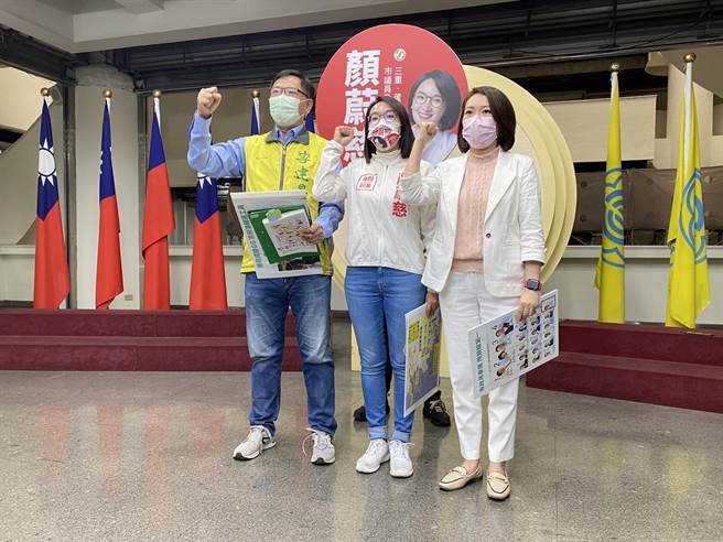 北市议员简舒培痛批，与新北议题相关的捷运环状线，7个标案中仅1个开工，其他全部流标，柯却还利用职位和市政资源，帮自己和民眾党参选人拉抬声势，吃碗内看碗外。（游念育摄）