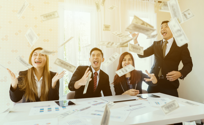 生肖狗、兔、猪、鸡、鼠的人，在2022年春季贵人运爆棚，事业进展顺遂。(示意图／Shutterstock)