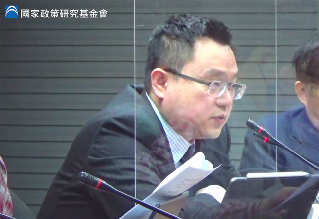 政大外交系副教授吳崇涵。（取自國政基金會直播）