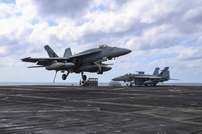 在俄羅斯威脅再起下，專家認為「超級大黃蜂」可能成為最大犧牲者。（圖／DVIDS）