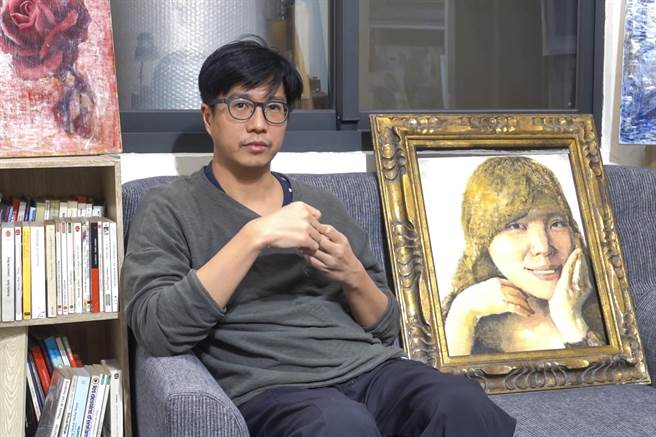 留法艺术家张仲良身为人夫兼创作伙伴，画罹癌妻子孙维瑄肖像为她加油打气。(黄子明摄)