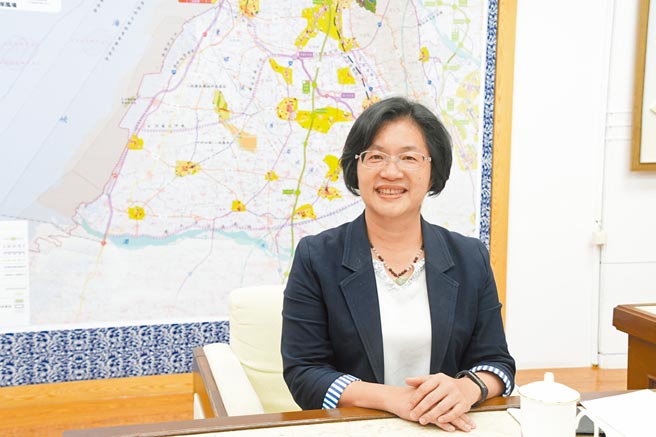 彰化县长王惠美自1994年首度当选彰化县议员以来，从政28年来，歷经鹿港镇长、立委与县长，选举未曾打过败仗；寻求连任的她被民进党视为铁板一块。（本报资料照片）