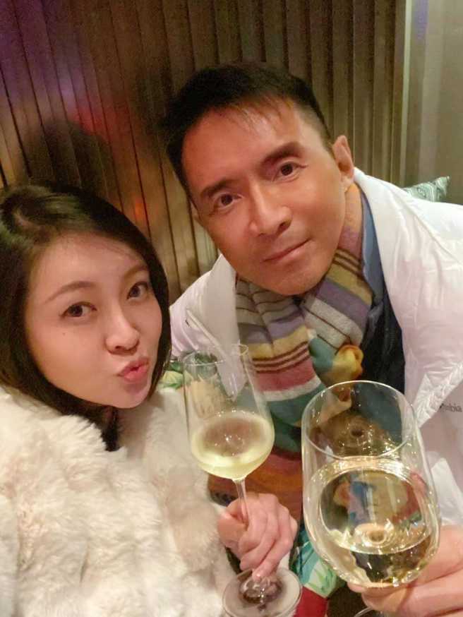 林利目前与老婆定居台湾。（图／FB@林利）