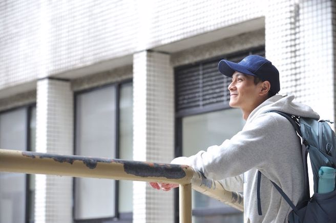 生病后陈绍轩学会把自己放在第一位，慢下脚步探索世界。(图／康健杂志提供 陈德信摄）