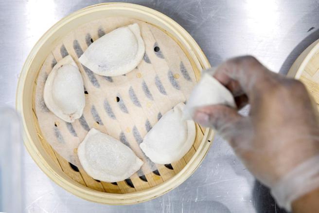 一般在标价时，老板都会掌控好商品及人力成本。(示意图/取自达志影像)