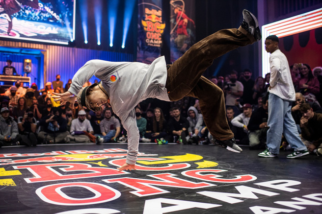 上届台湾BC One冠军B-Boy Quake（孙振）出战波兰决赛的精彩画面。（Red Bull提供）