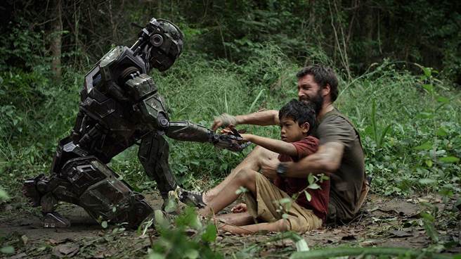 《獵殺戰場》上演人類與AI的爭戰。（峻龍國際提供）