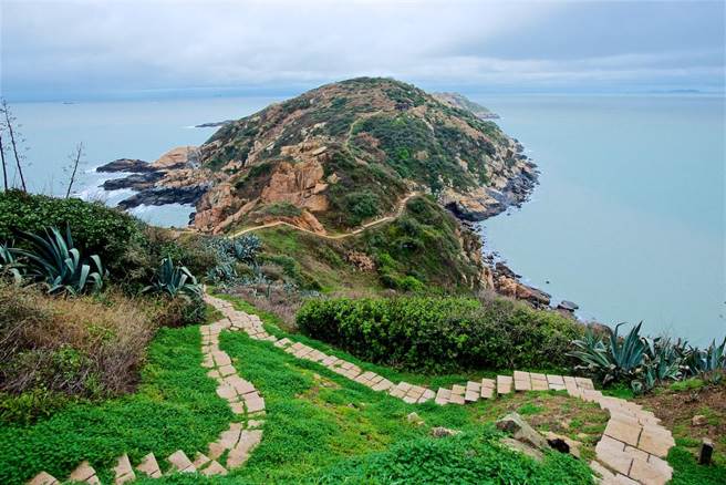 北竿螺山自然步道。（连江县交通旅游局提供）