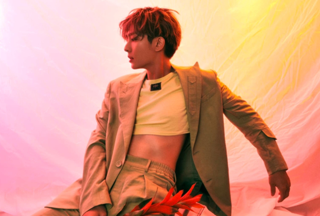 炎亚纶的顏值与穿搭都在高标，有资格回答网民的穿搭疑问。（图／取自炎亚纶脸书）