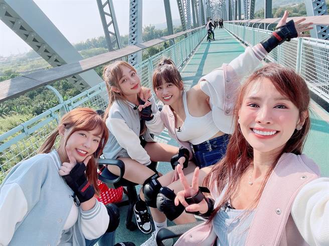 《Help！女孩花惹Fun》由樂天啦啦隊擔任外景主持。（狼谷娛樂提供）