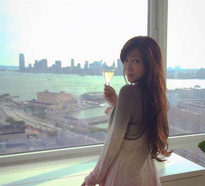 知名舞蹈老師KIMIKO（林睿君）。(圖/ 摘自KIMIKO IG)