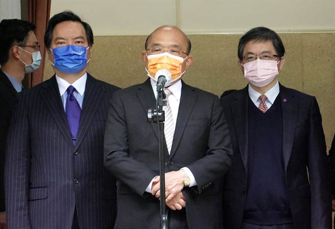 行政院長蘇貞昌11日赴立法院備詢，針對國民黨立委吳斯懷表示，南韓總統當選人尹錫悅部署薩德反飛彈系統是挑釁中國大陸，並不恰當；蘇表示，為中國大陸武力擴張、破壞和平贊同發聲，甚至和中國大陸同一鼻孔出氣，都不是台灣主流民意，也都對台灣很不好。（姚志平攝）