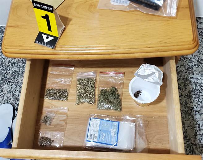 警方于现场查扣大麻乾燥半成品。（台中市警察局提供／张妍溱台中传真）