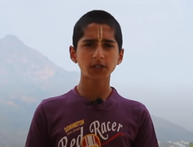 印度神童阿南德。（图／翻摄自YouTube《Conscience》）