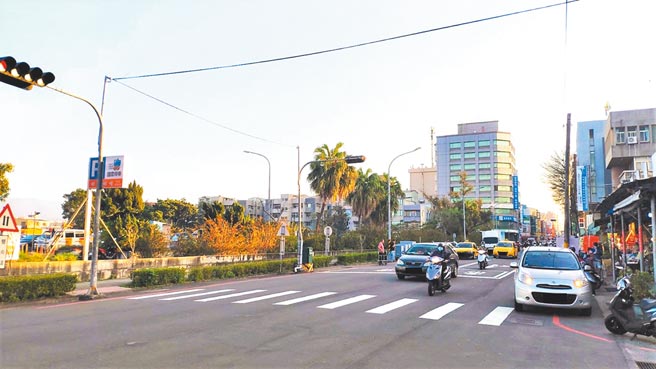 苗栗市公所獲得教育部補助，將斥資１億多元，在苗栗農工中正路舊校區興建全民運動館。（李京昇攝）