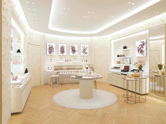 迪奥蒙田30总店设立的美妆美容保养专区。（Dior提供）