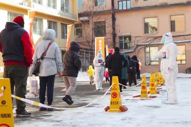 吉林省本輪疫情傳播隱匿，病毒傳染力強，傳播速度快，有的感染者在感染1天後即具有傳染性，病毒的傳代間隔短。（中新社）