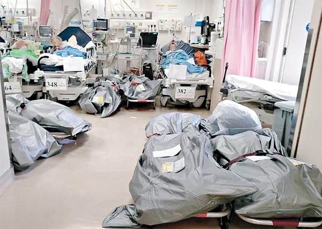 香港新冠死亡病例急增，港媒爆：醫院病人與屍同眠。（香港東網）