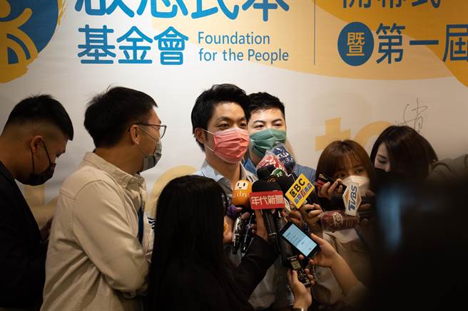 国民党立委蒋万安现身。（赵婉淳摄）