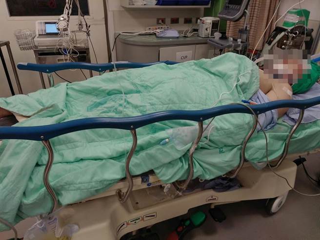 27歲乘客鍾姓男子頭部中彈送醫，尚未脫離險境。（家屬提供）