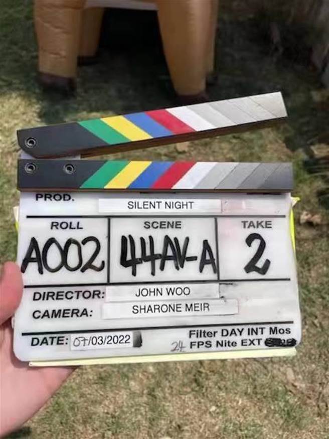 《沉默的夜晚》经过漫长的筹备过程，最近终于顺利开拍。（摘自IG）