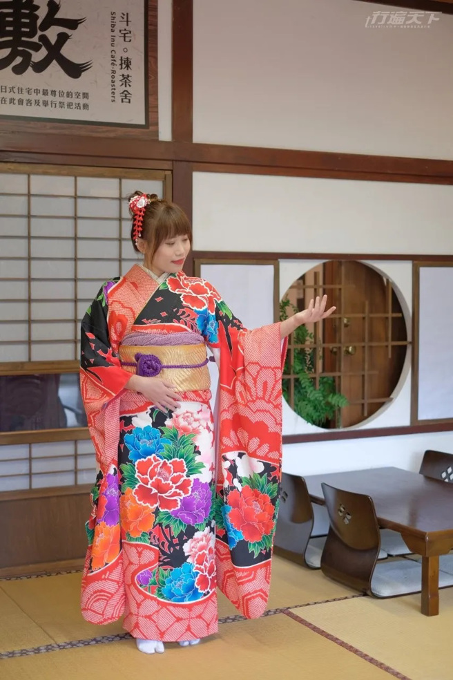 若是想与日式老宅互动，也可事先预约「花凛和服屋」的和服或振袖试穿体验。(图/行遍天下)