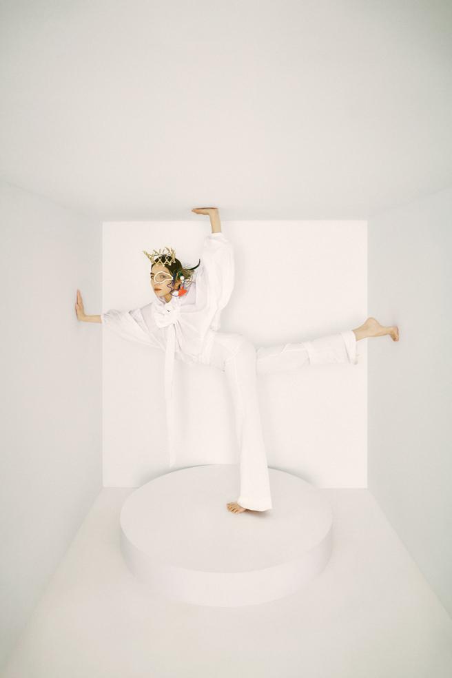 Ella即将在高雄举办演唱会，心情期待兴奋。（宽鱼国际/劲桦娱乐提供）
