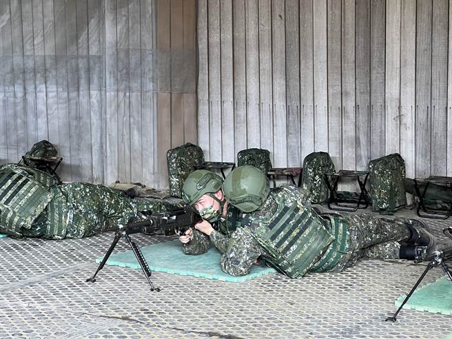 視導新式教召  邱國正：後面教召會跟此步調走。曾薏蘋攝