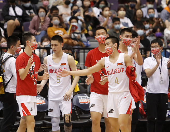 南山击败能仁，晋级110学年HBL男子组冠军赛。（陈怡诚摄）