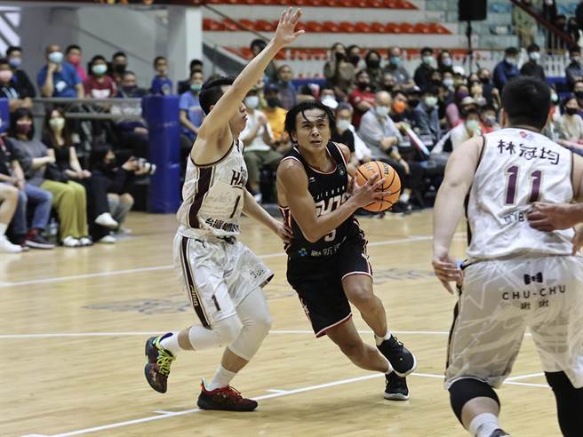 台中葳格太陽於12日迎戰台南台鋼獵鷹奪勝。（台中市政府提供／盧金足台中傳真）