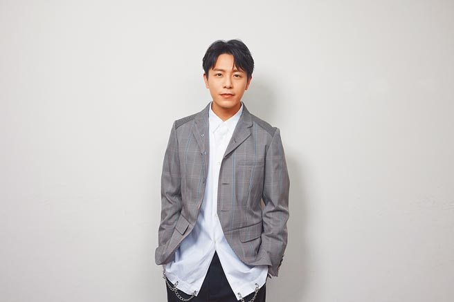 韦礼安演唱〈如果可以〉韩文版。（索尼音乐提供）