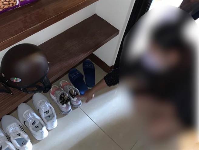 高中少女离家出走与男友同居，高雄少年队透过一双紫鞋寻获人。（翻摄照片／高雄洪靖宜传真）