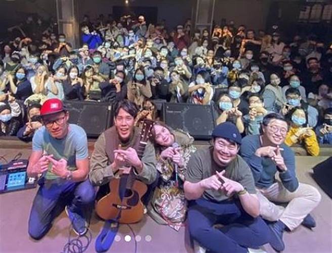 慢慢说昨晚举办演唱会。（翻摄慢慢说IG）