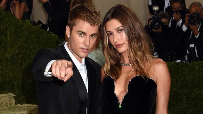 小贾斯汀25岁辣妻海莉，日前与他吃早餐时竟出现中风症状。（图／达志影像）