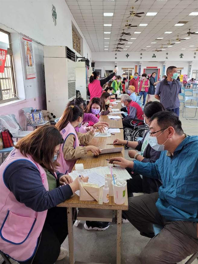 民眾踊跃参与健康筛检。（李综合医院提供／李京升苗栗传真）