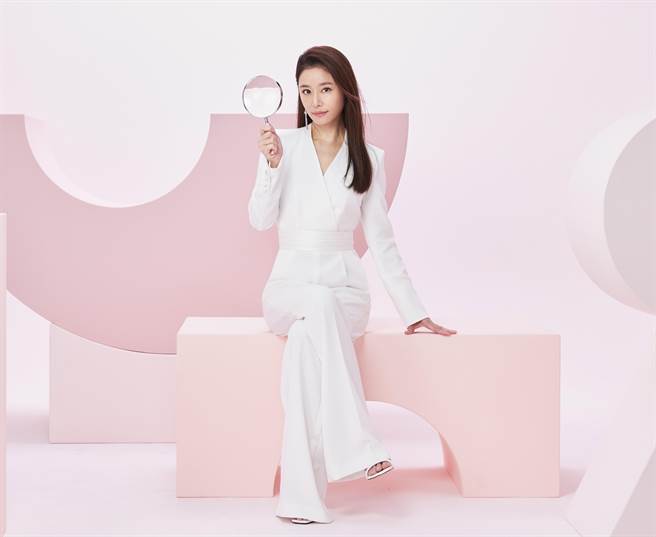 林心如代言机能饮品展现女神气场。（LABELLE拉蓓提供）