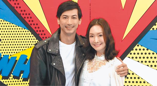 王俐人（右）和新婚老公林琮轩相差7岁。（中天综合台提供）