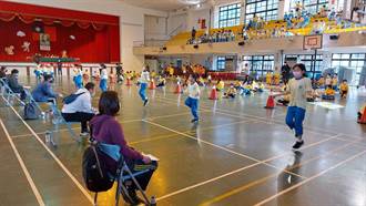 中市小學普及化跳繩競賽登場 8500學童奮力跳