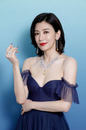 Tiffany珠寶展登台  賈靜雯2.5億珠寶上身風華絕代