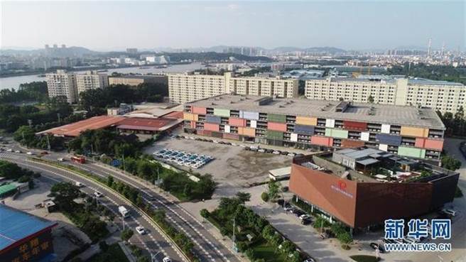 东莞跟进深圳类封城，暂停所有非必要流动。（新华社）